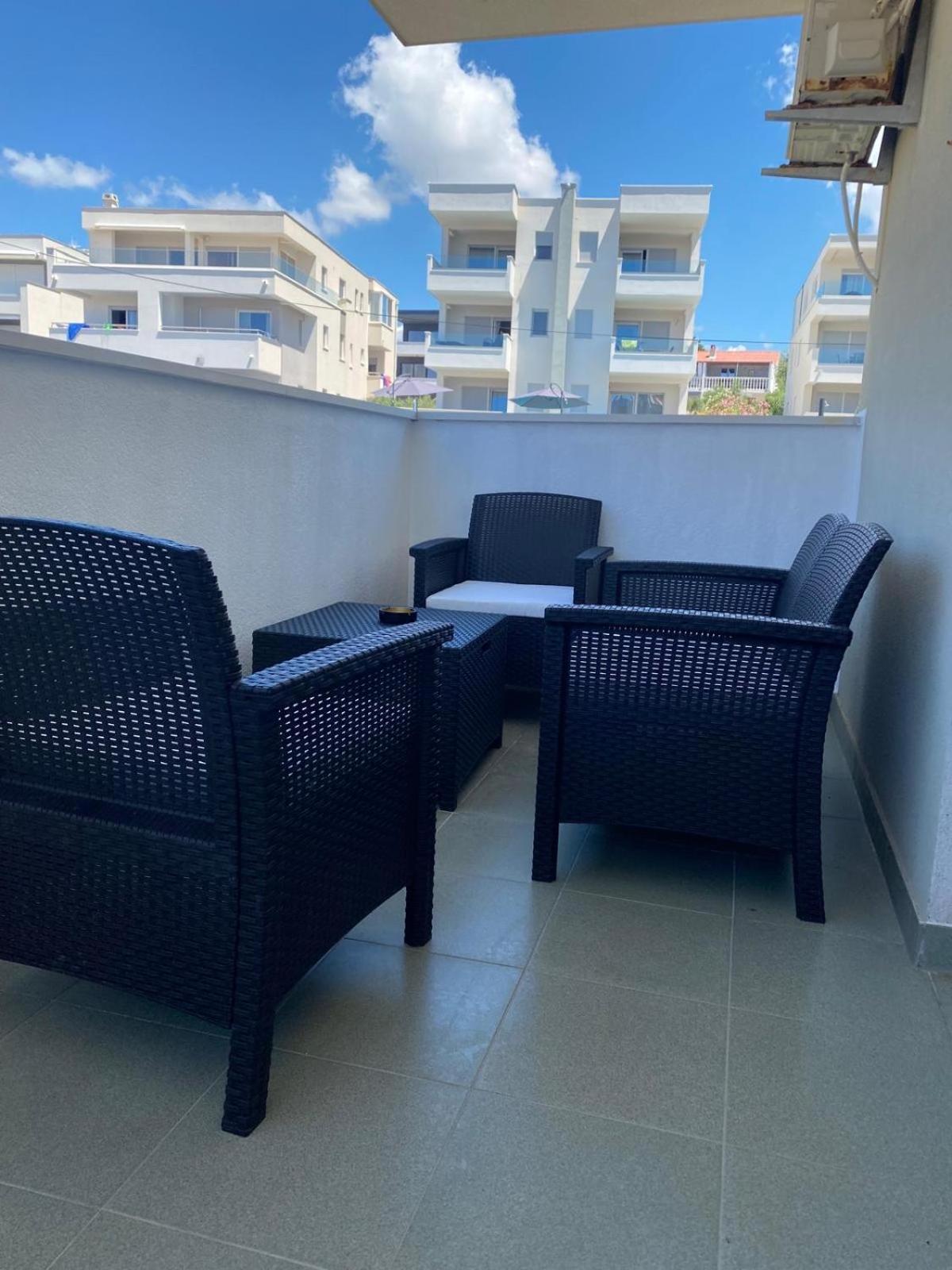 Apartman Toni Novalja Exterior photo